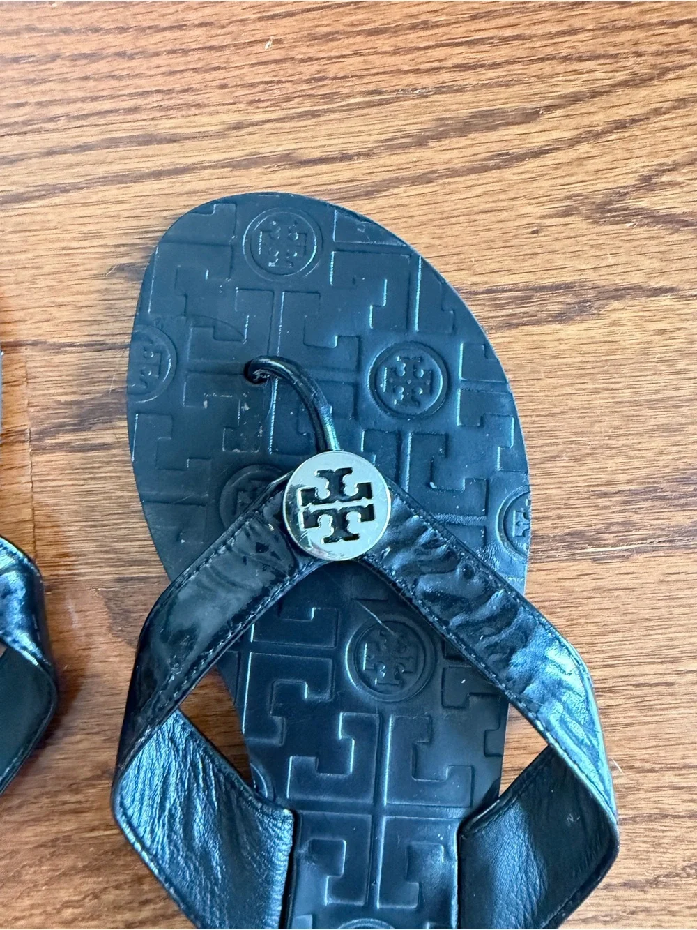 Tory Burch Thor’s Black Logo Thong Sandals 7